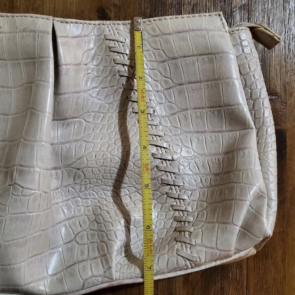 New Women's Apt 9 Ivory Cream Faux Croc Embossed Clutch Purse - Boho / Western